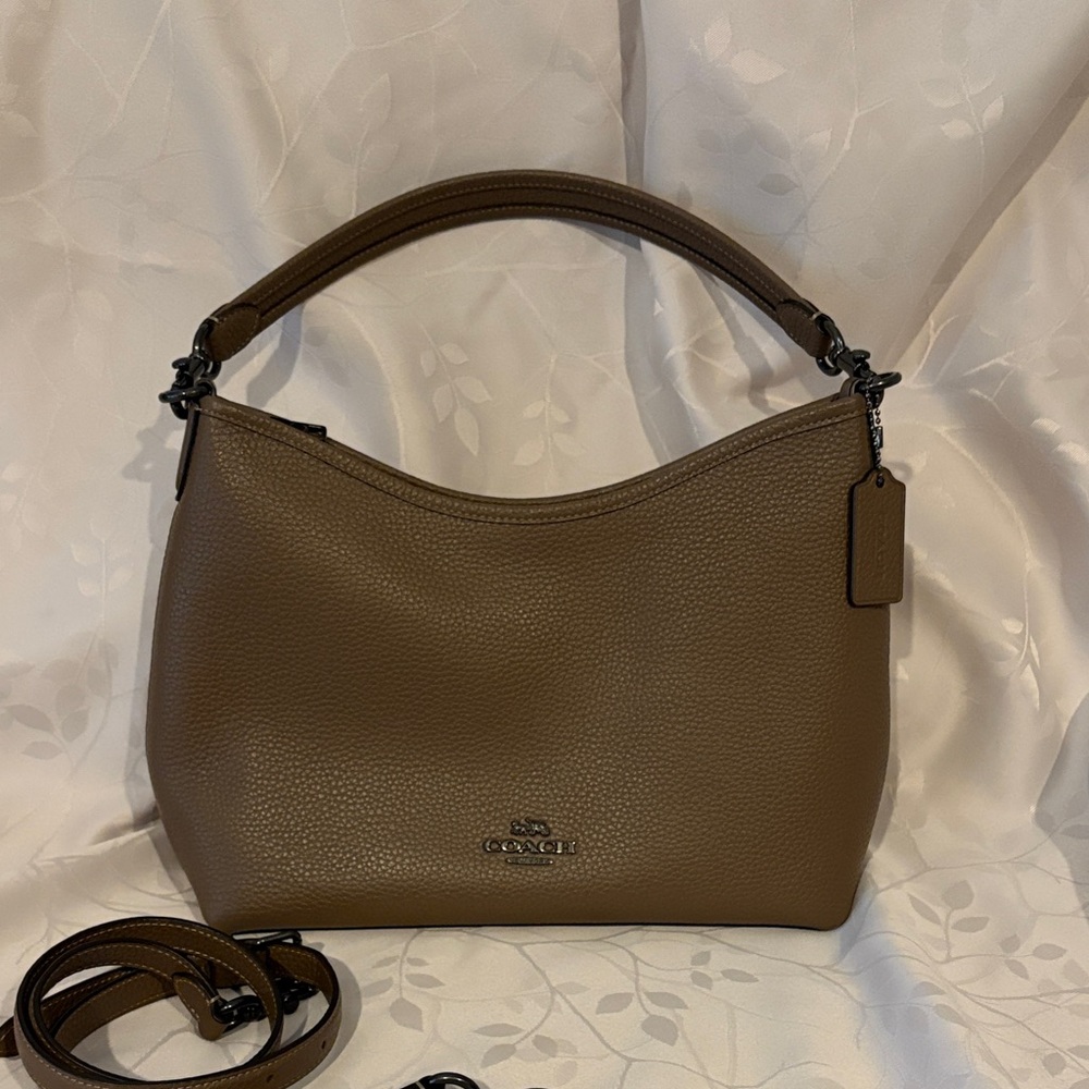NEW LISTING Coach Laurel Soft Leather Bag